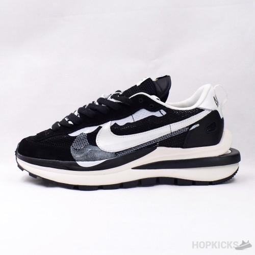 sacai x vaporwaffle black white